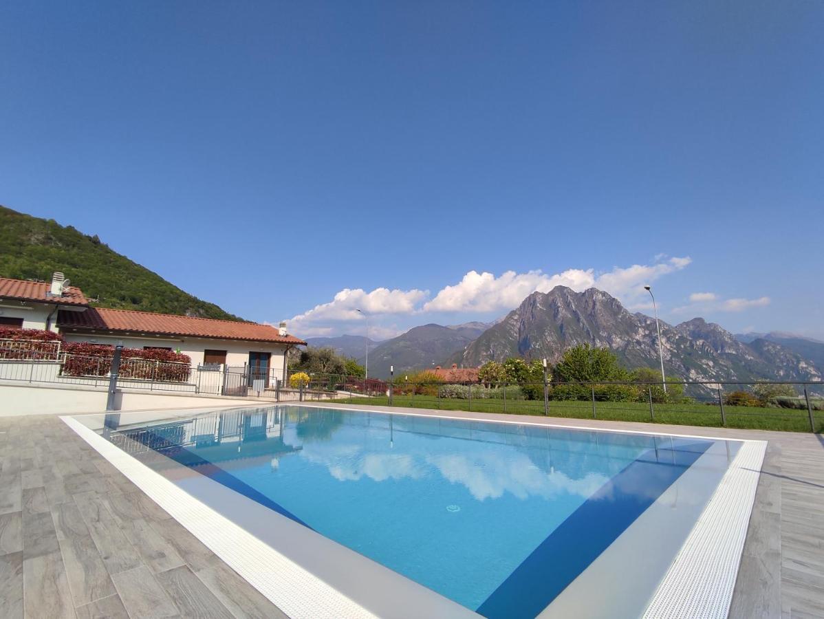 Iseolakerental - Costa Del Sole Riva di Solto Buitenkant foto